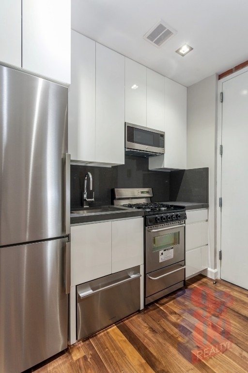 2100 2nd Avenue - Photo 3