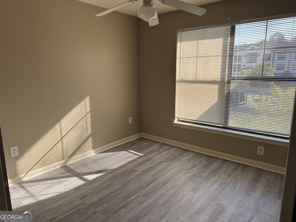 211 North Avenue - Photo 8
