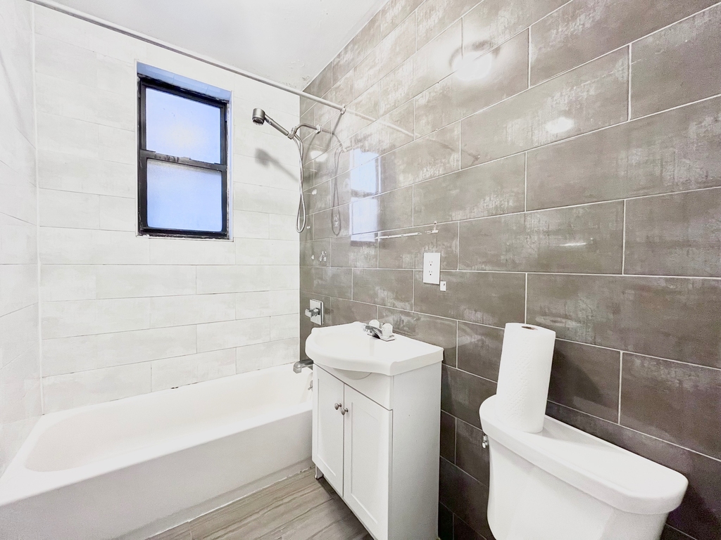 141 Nagle Avenue - Photo 5