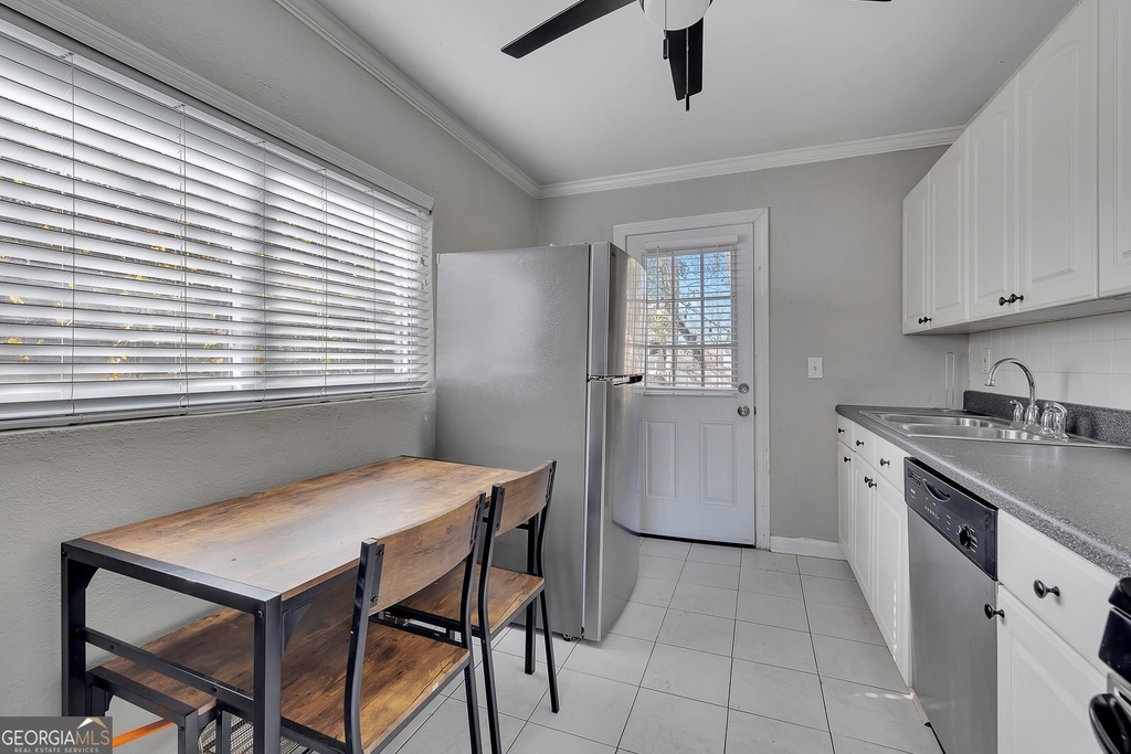 1040 Herndon Street Nw - Photo 8