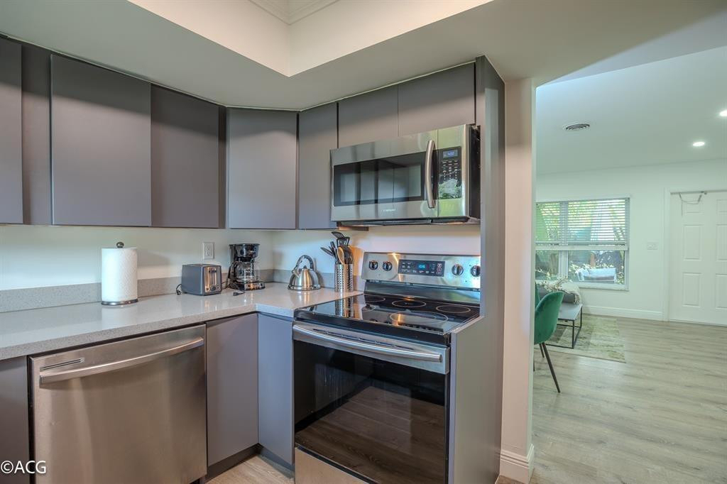 19 Ne 16th Street - Photo 2