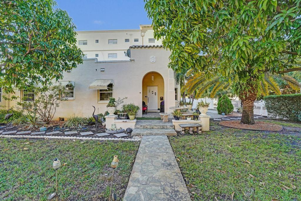 2000 Jackson Street - Photo 5