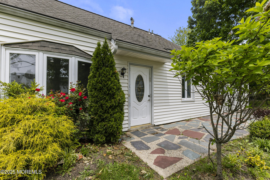 297 Highland Avenue - Photo 3