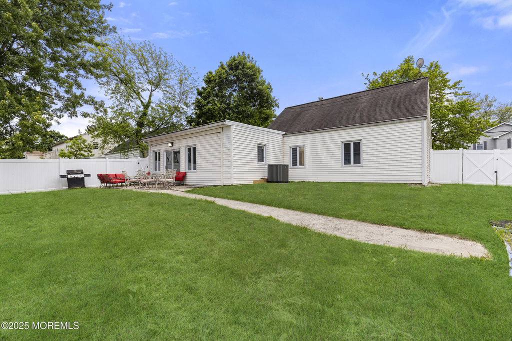 297 Highland Avenue - Photo 27