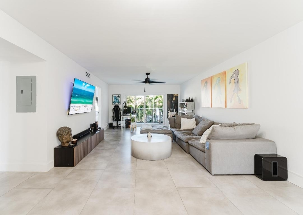 800 E Camino Real - Photo 9