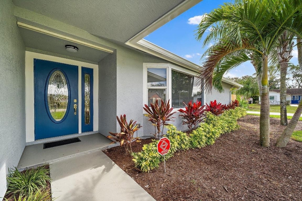 1342 Essex Drive - Photo 1