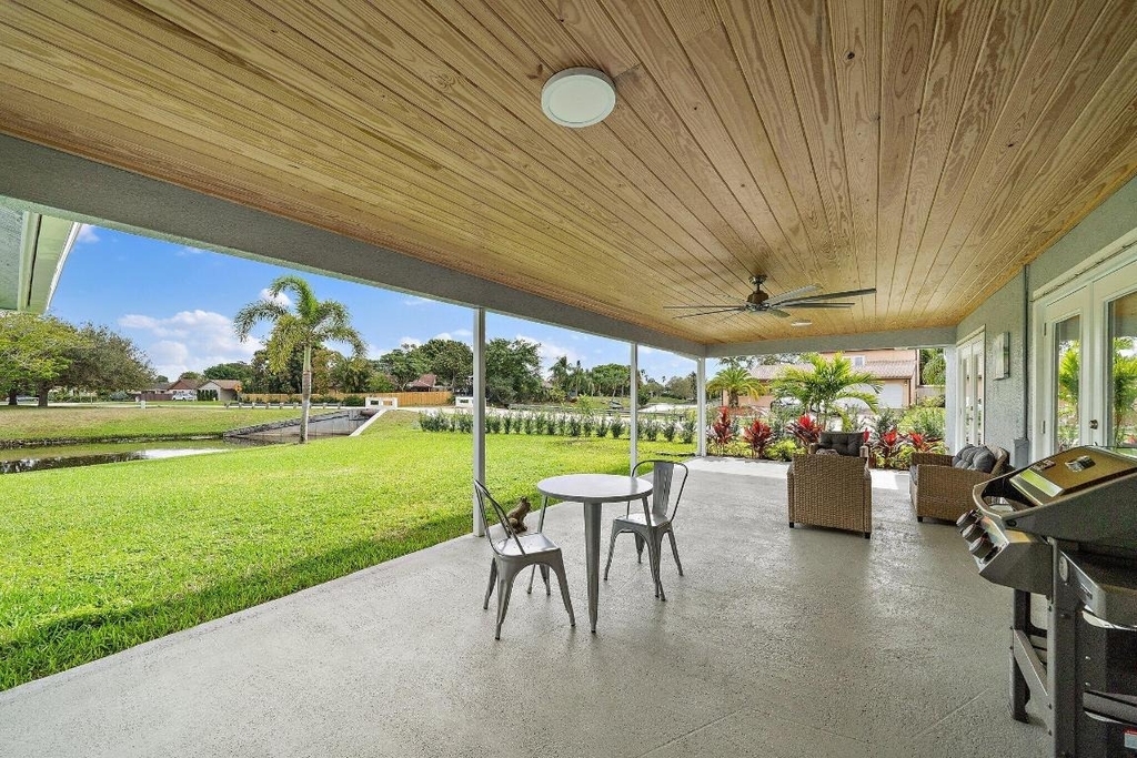 1342 Essex Drive - Photo 47