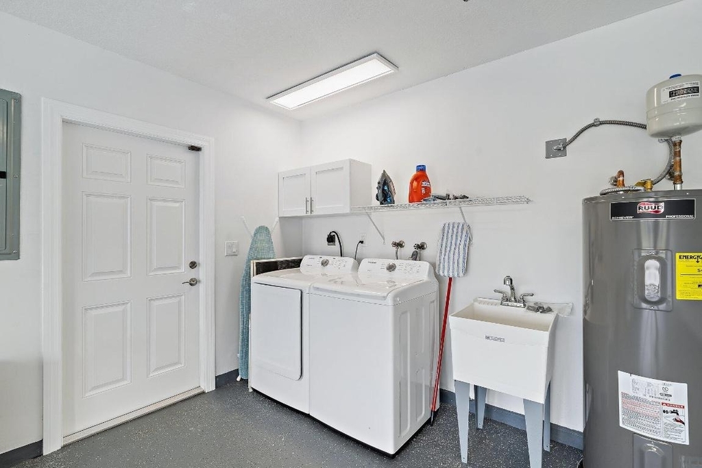 1342 Essex Drive - Photo 44