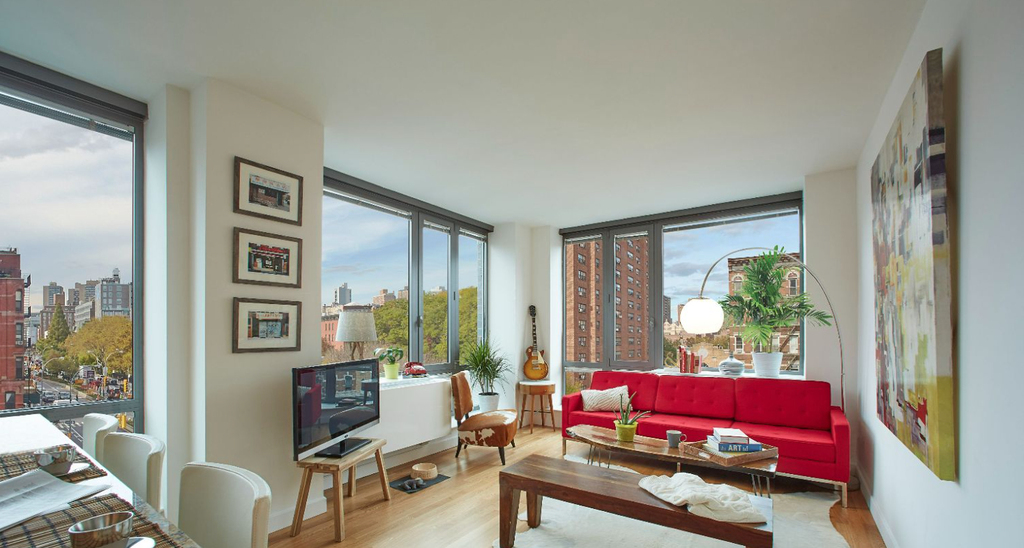 Lower Eastside - Photo 0