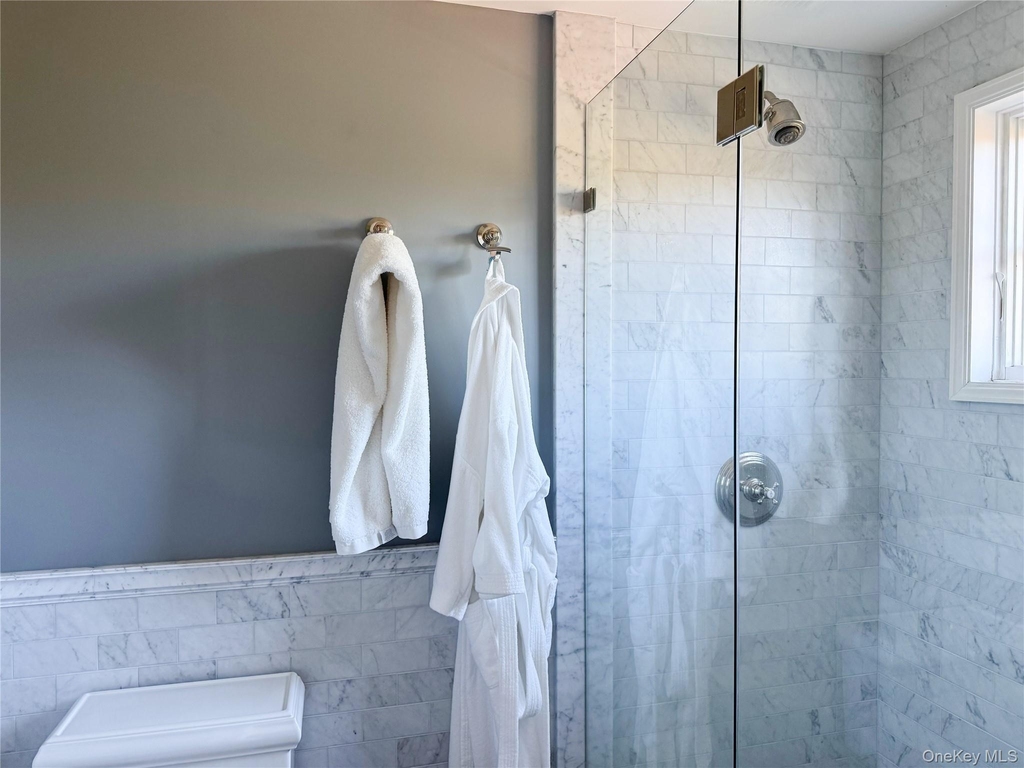 112 Central Avenue - Photo 15