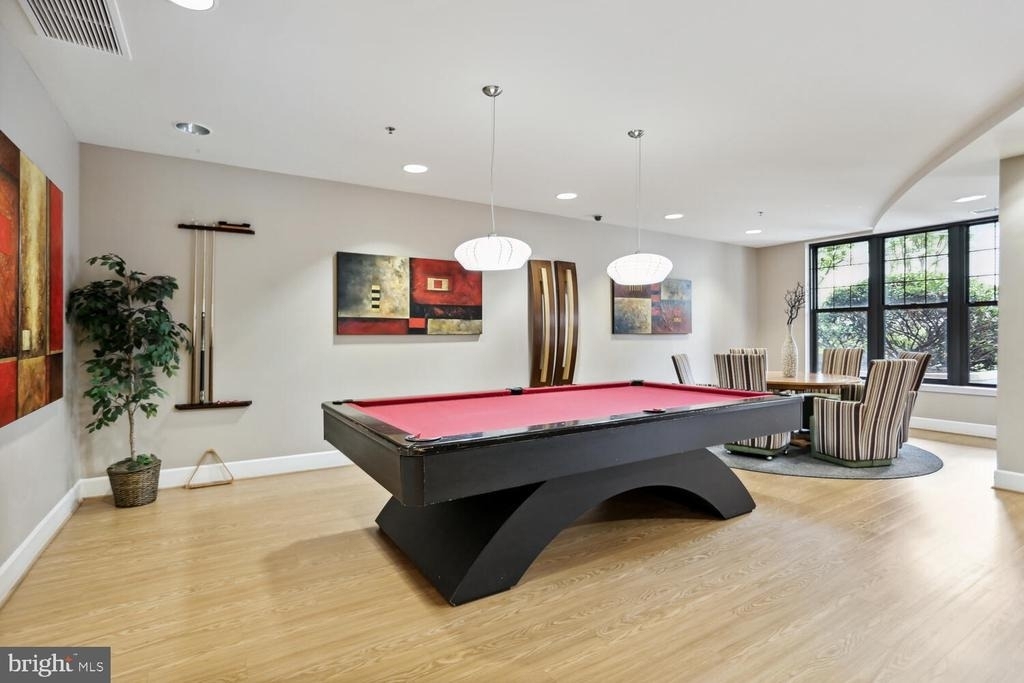 444 W Broad Street - Photo 16