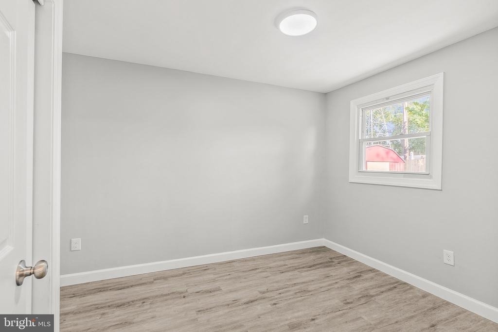 12 Holbrook Lane - Photo 11