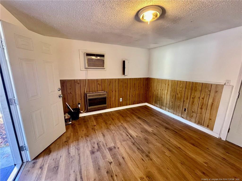 502 Spring Avenue - Photo 5