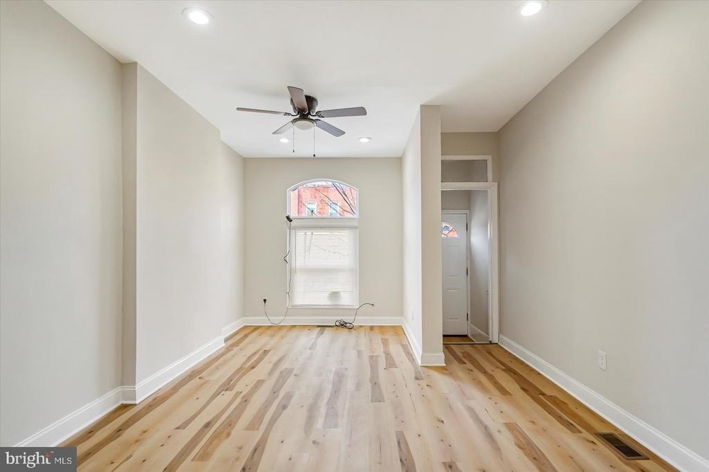705 N Milton Avenue - Photo 6