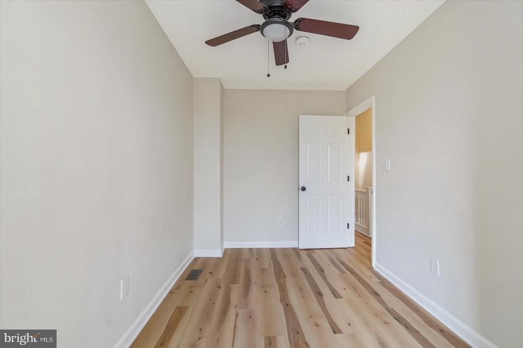 705 N Milton Avenue - Photo 15
