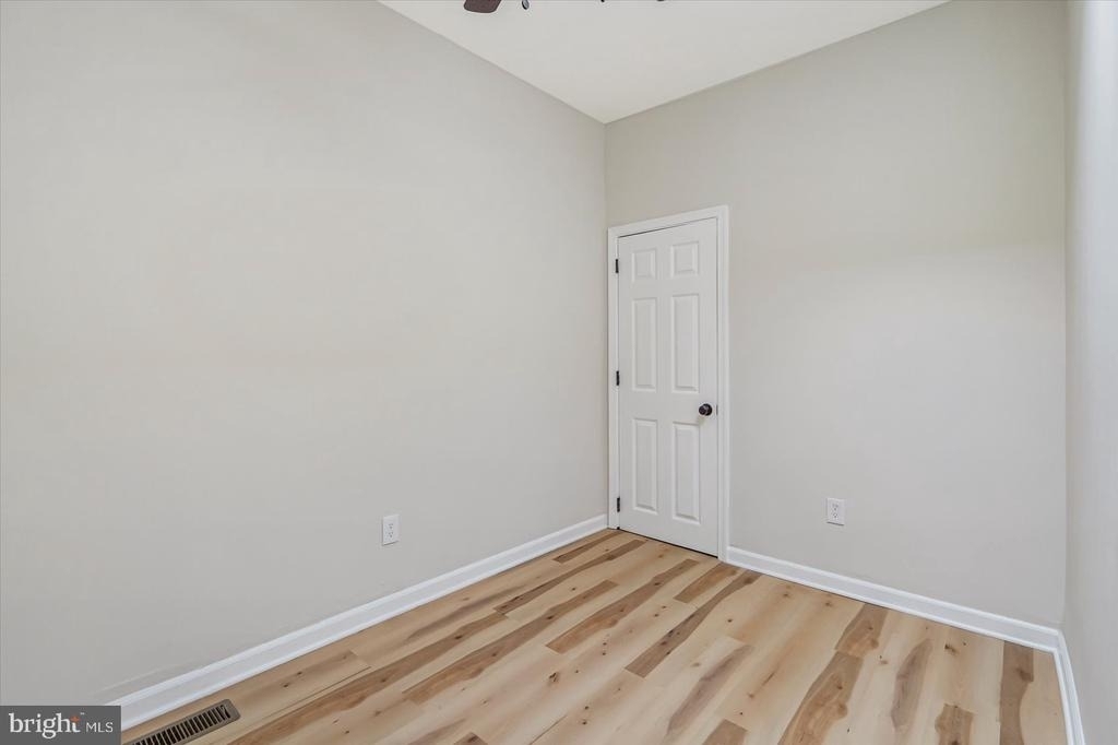 705 N Milton Avenue - Photo 26