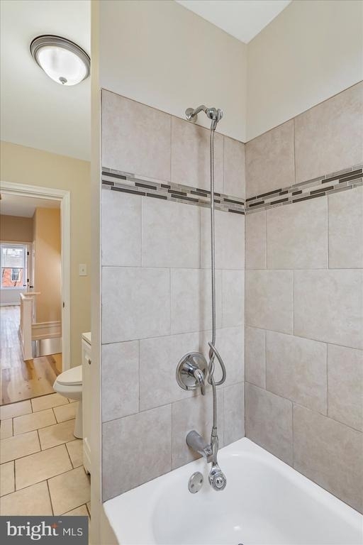 705 N Milton Avenue - Photo 19