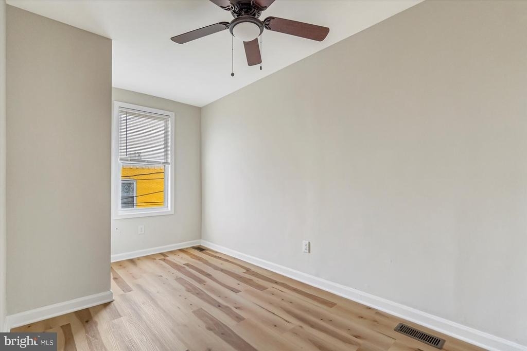 705 N Milton Avenue - Photo 14