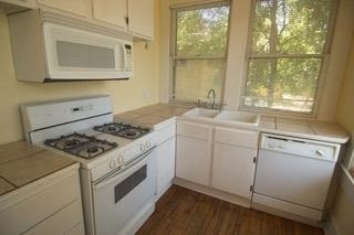 1107 W 22nd St - Photo 3