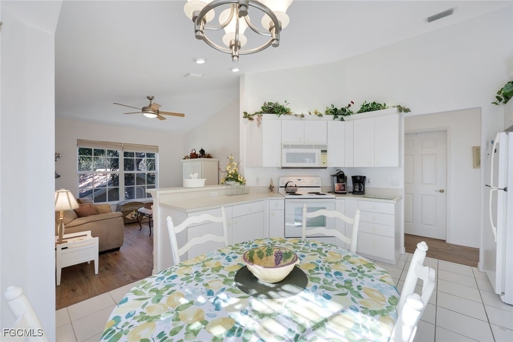 20161 Seagrove Street - Photo 10