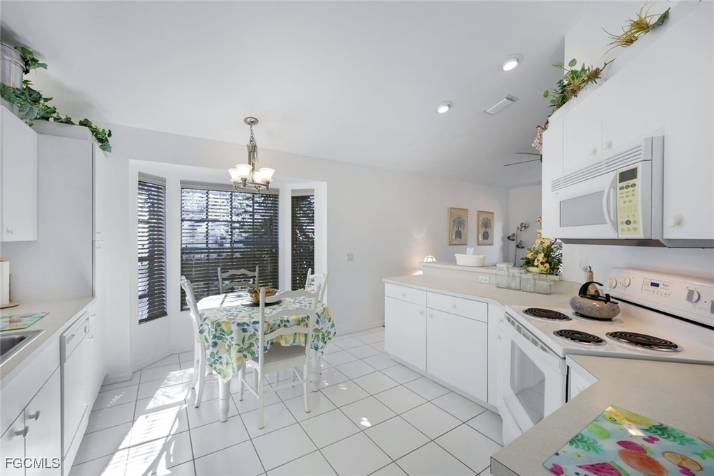 20161 Seagrove Street - Photo 6