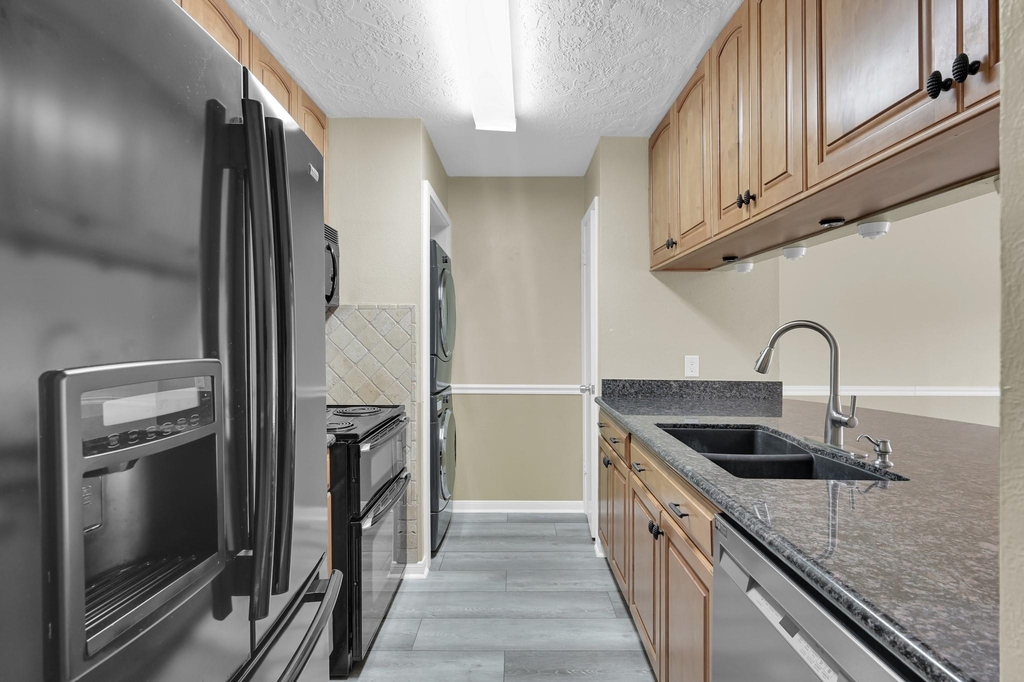 801 River Road - Photo 13