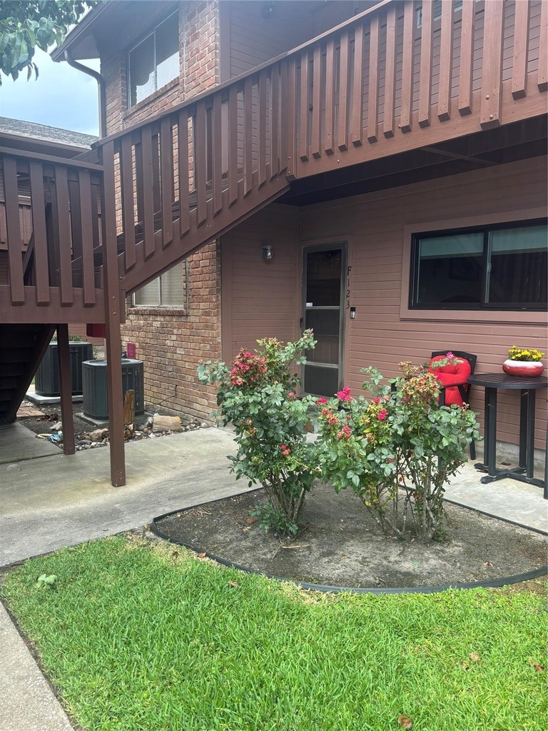 801 River Road - Photo 4