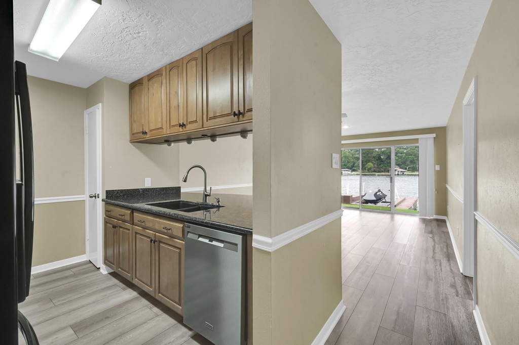 801 River Road - Photo 11