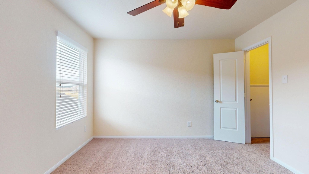 15103 Signal Ridge Way - Photo 18