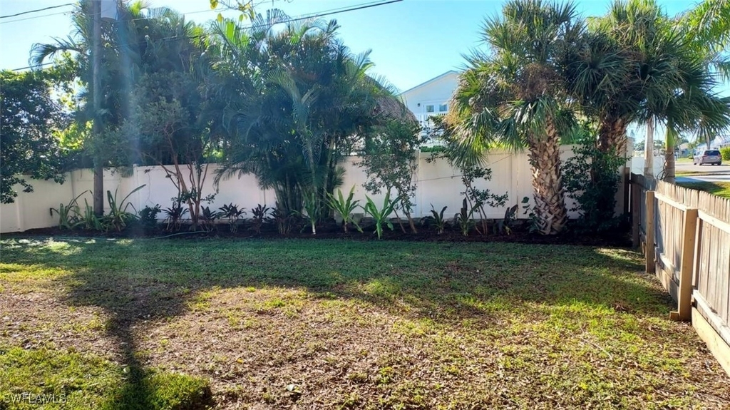 602 111th Avenue N - Photo 14