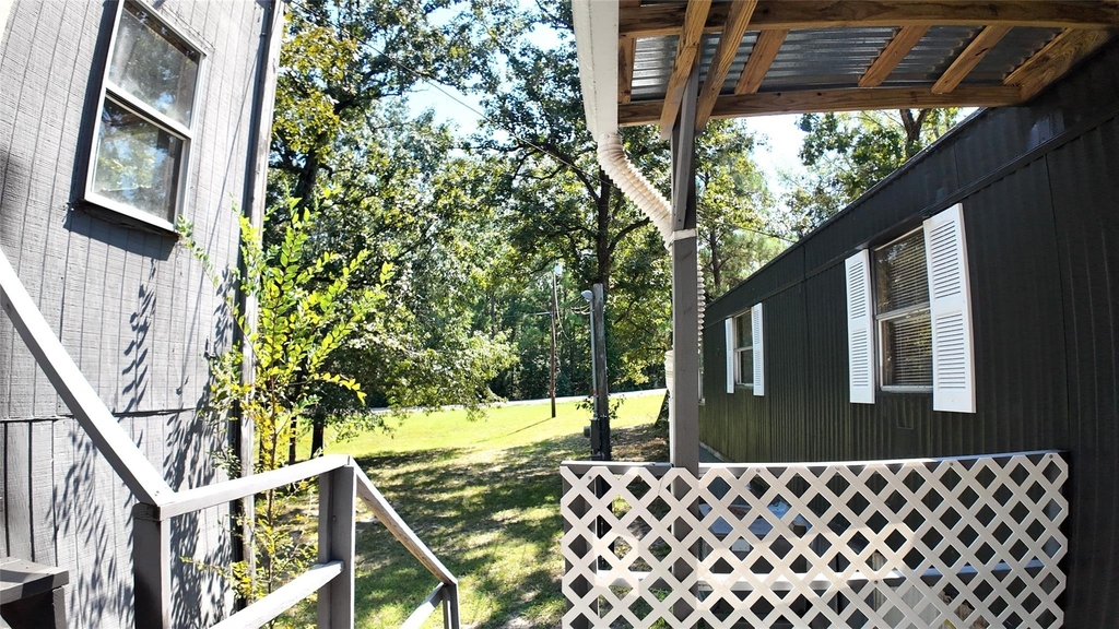 251 Oakdale Drive - Photo 3