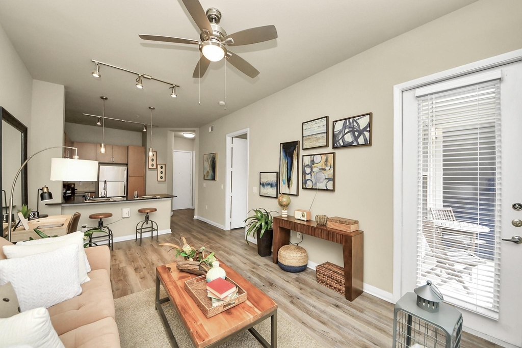 5455 Richmond Avenue - Photo 13