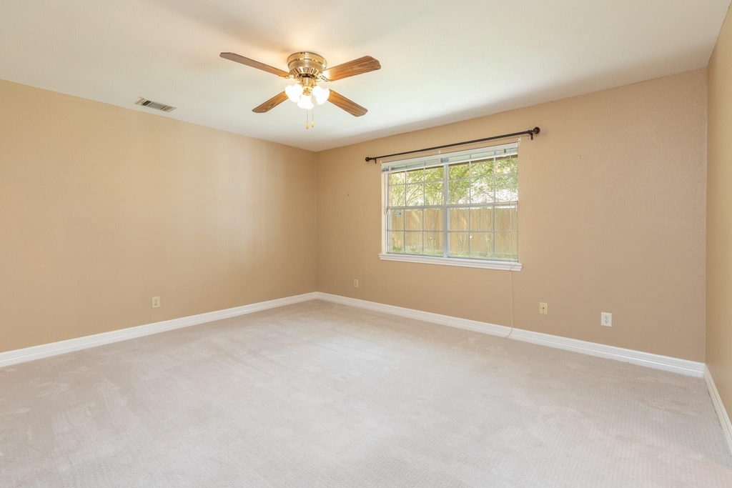 2623 Longleaf Pines Drive - Photo 18
