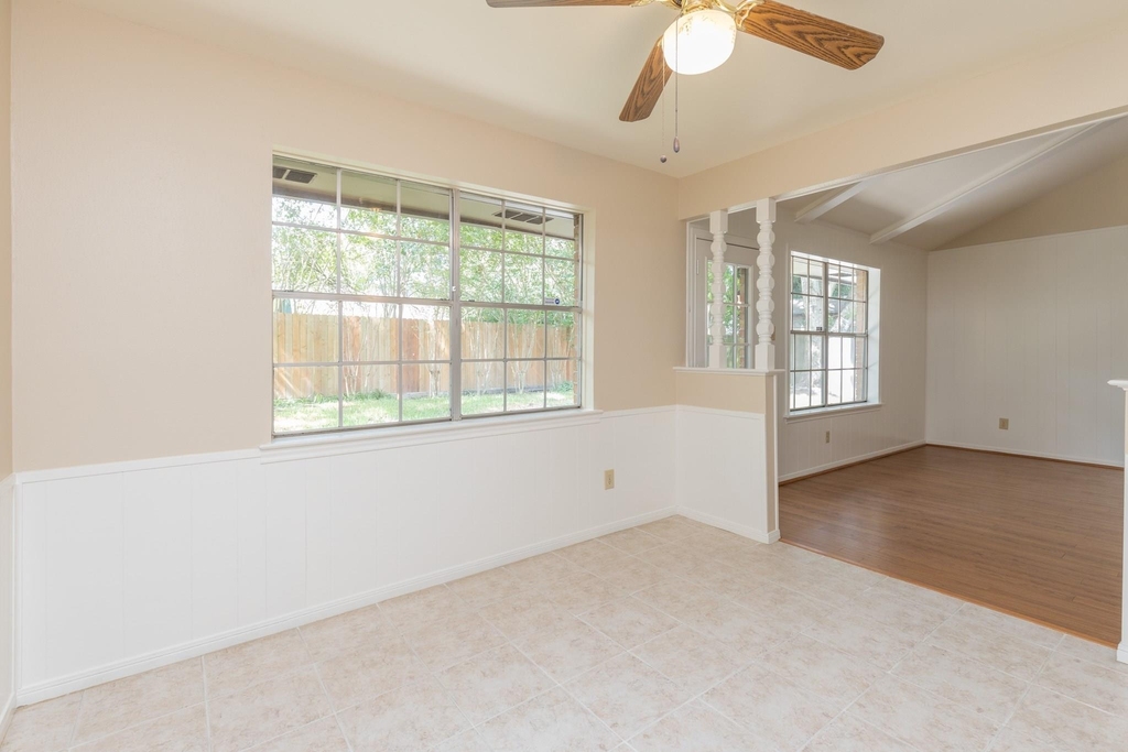 2623 Longleaf Pines Drive - Photo 8