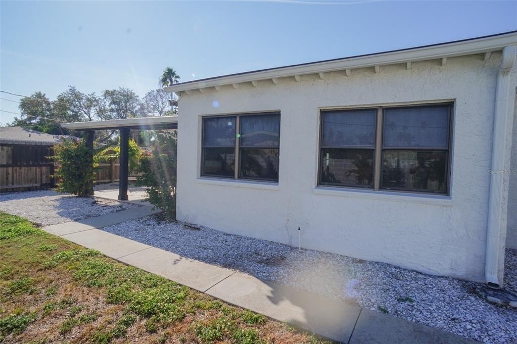 929 Lantana Avenue - Photo 35
