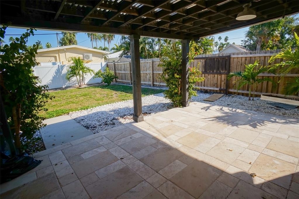 929 Lantana Avenue - Photo 31