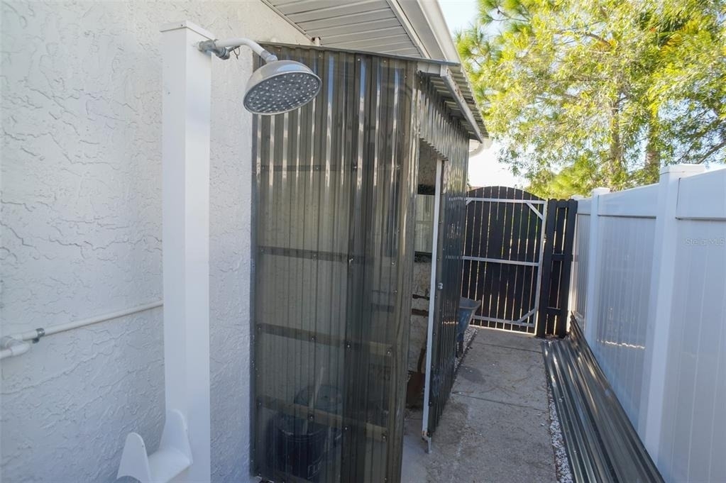 929 Lantana Avenue - Photo 34