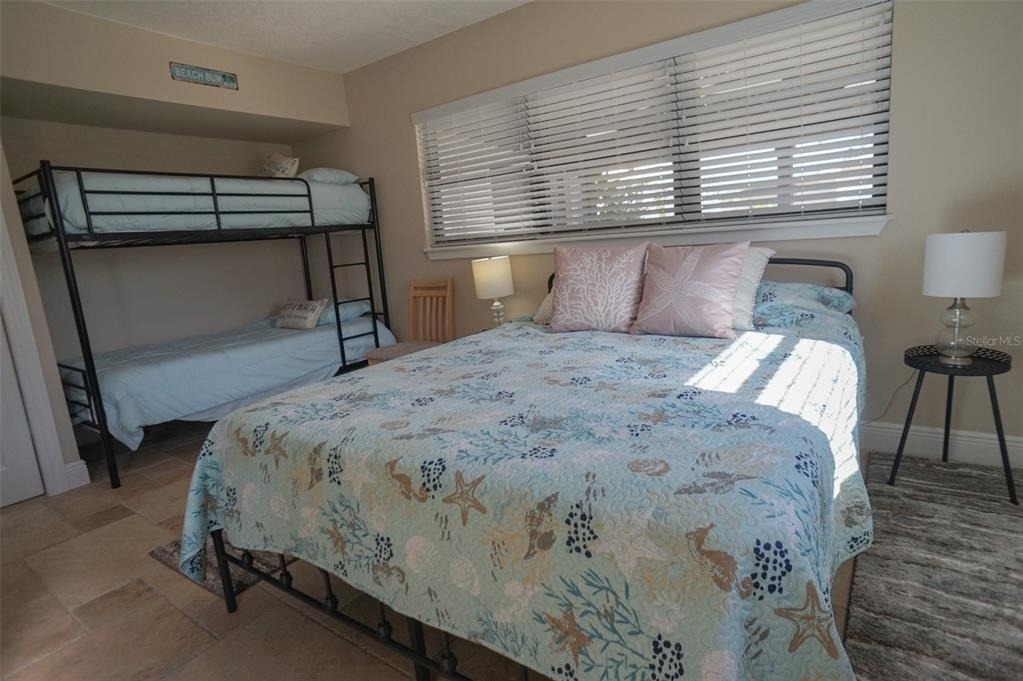 929 Lantana Avenue - Photo 19
