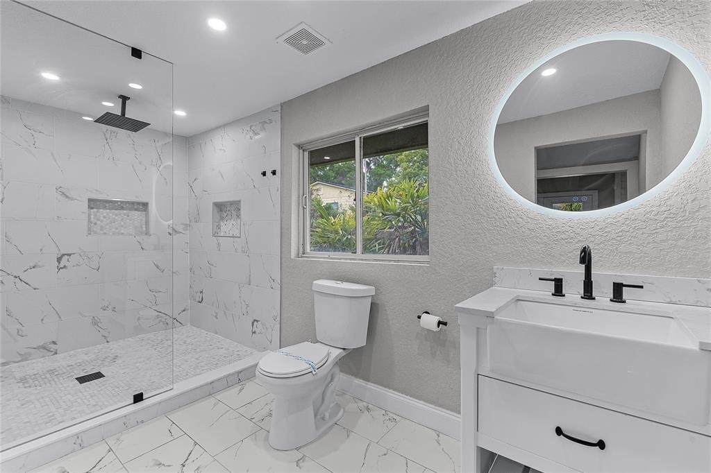 311 E 8th Avenue - Photo 32
