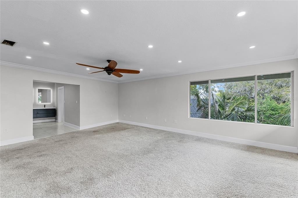 311 E 8th Avenue - Photo 12