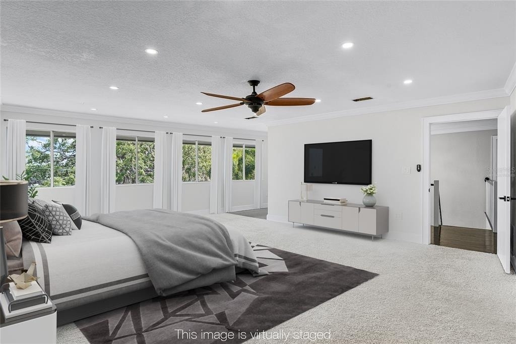 311 E 8th Avenue - Photo 8
