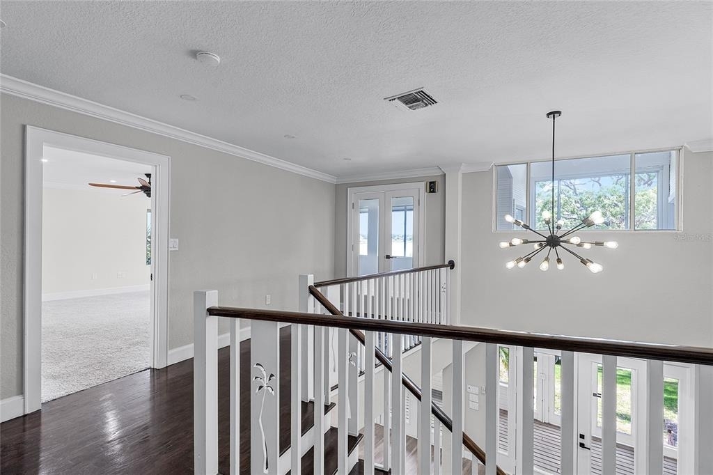 311 E 8th Avenue - Photo 17