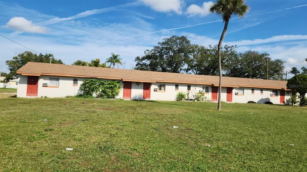 2222 W South Street - Photo 0