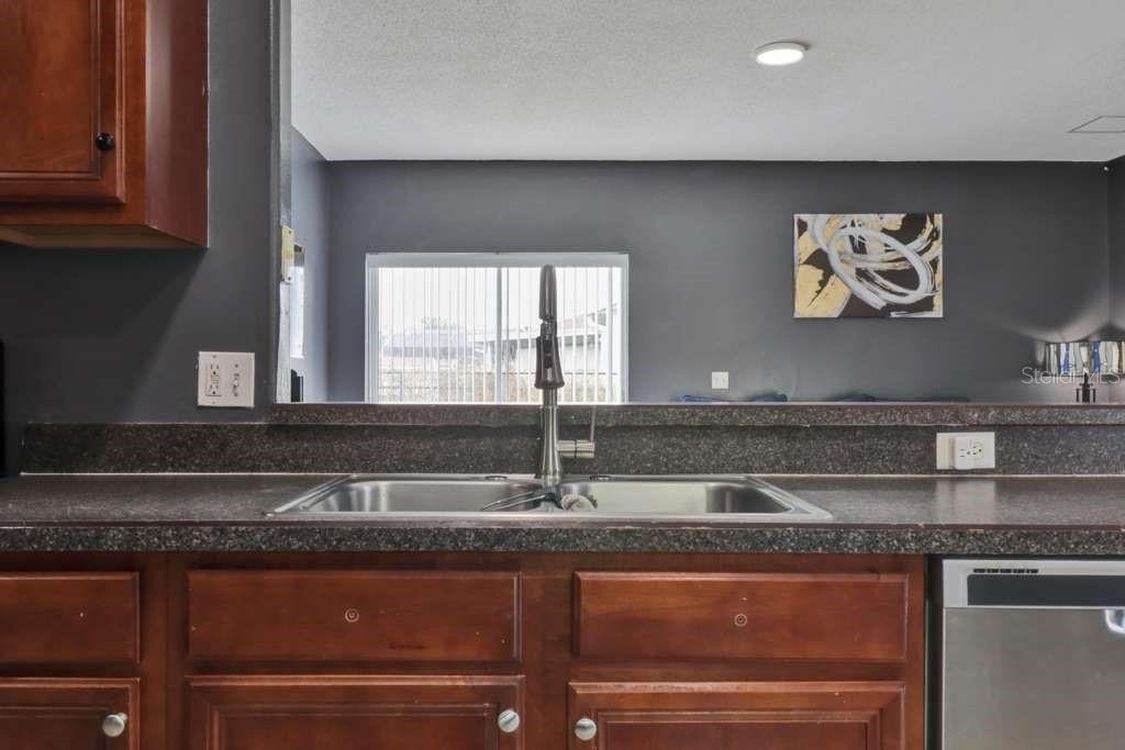 820 Grantham Drive - Photo 16