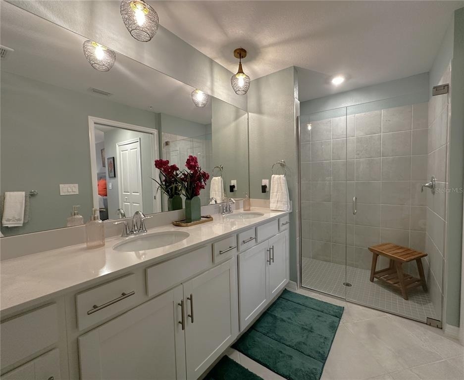 14221 Heritage Landing Boulevard - Photo 17