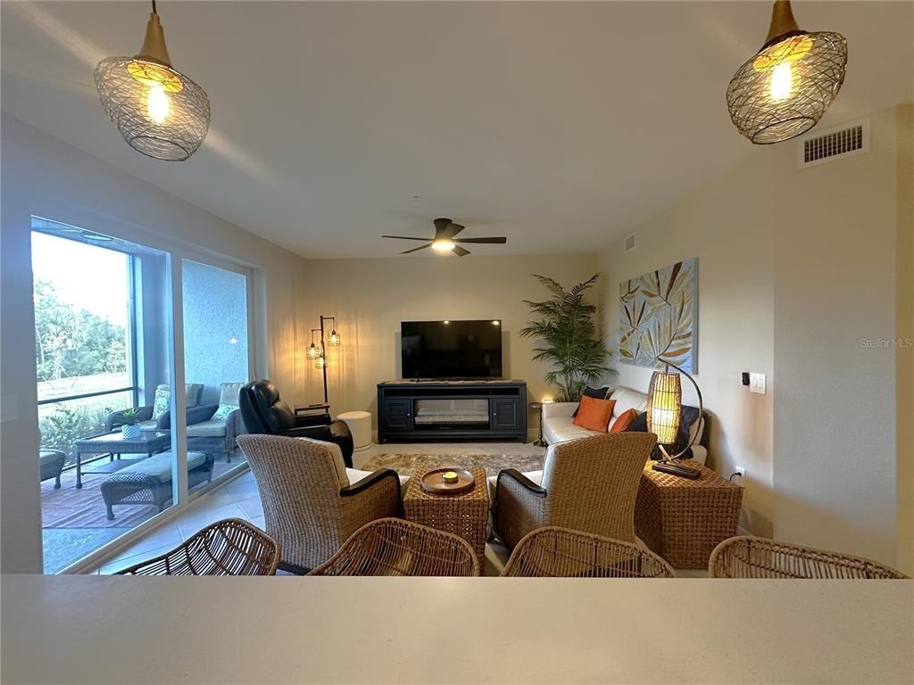 14221 Heritage Landing Boulevard - Photo 10