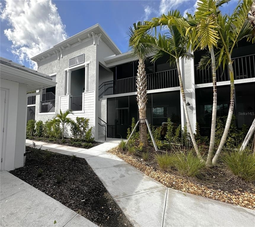 14221 Heritage Landing Boulevard - Photo 1
