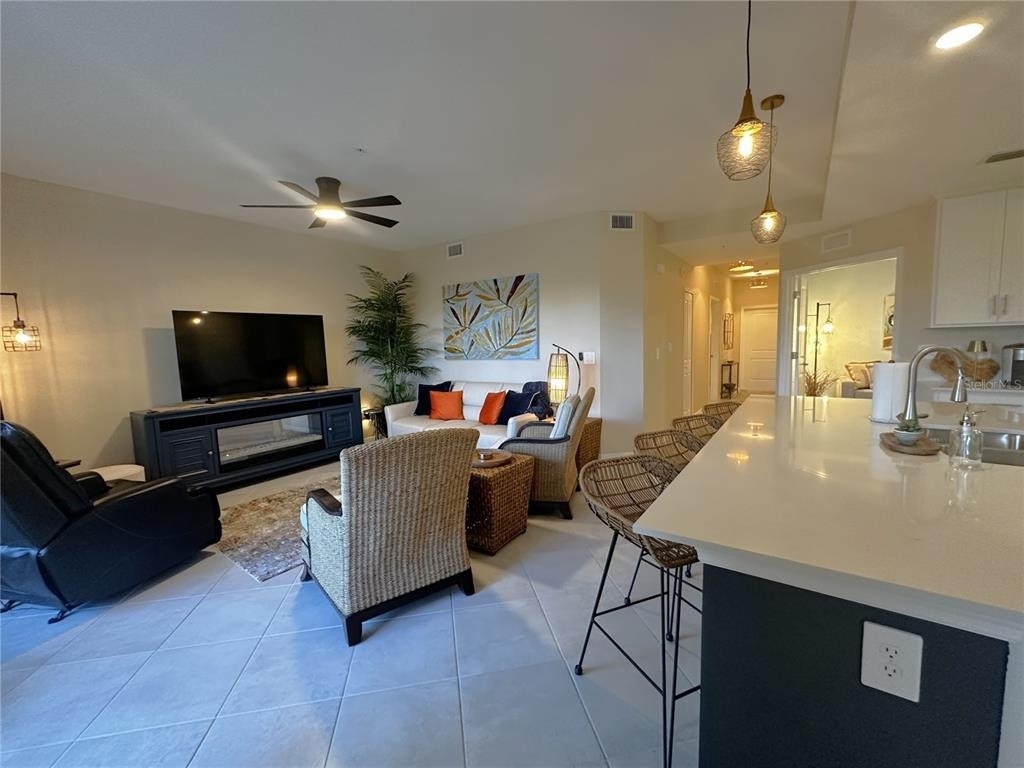 14221 Heritage Landing Boulevard - Photo 7