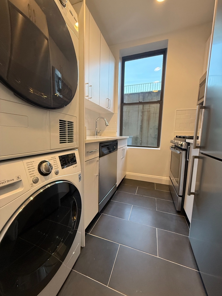 166 West 72nd Street - Photo 2