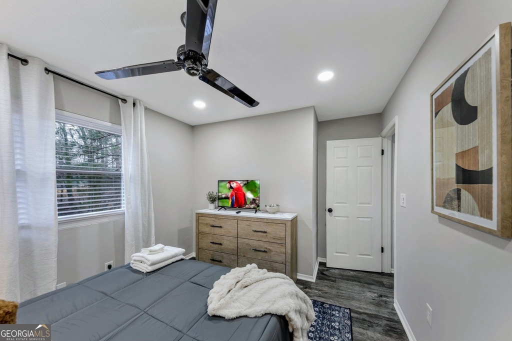 3715 Clearwater Drive - Photo 7
